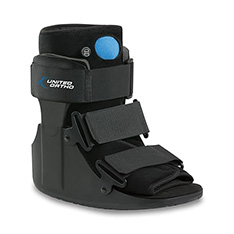 Short Walking Boot
